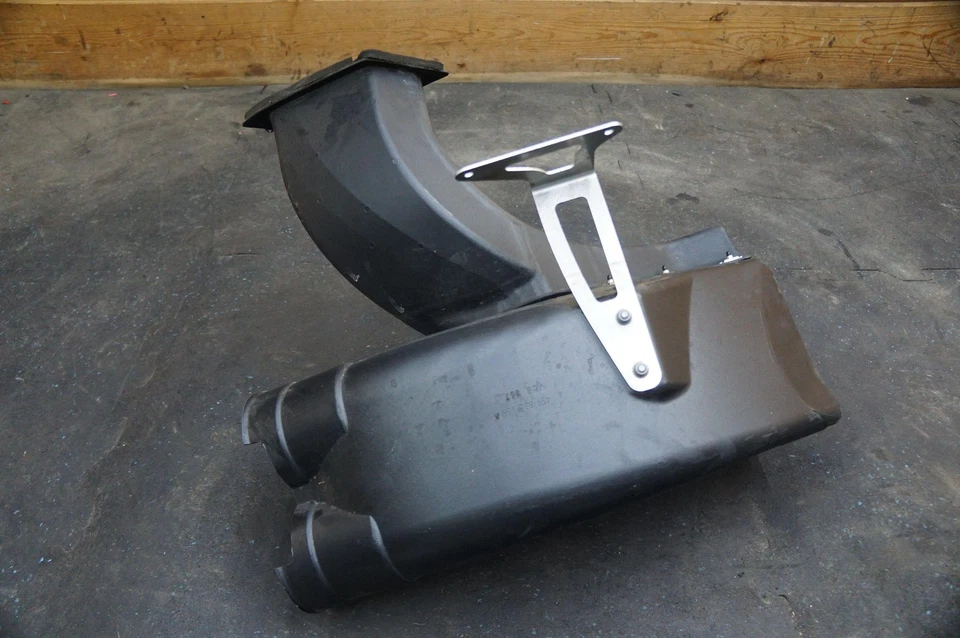 Оригинальная охлаждающая трубка переднего левого тормоза 4S9615159A для Audi R8 Lms Gt4 2018 - Изображение 3 из 4