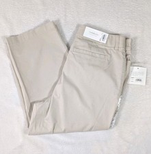 NWT Croft  Barrow Khaki Capri Pants Womens 10 Stretch Flat Front Slimming