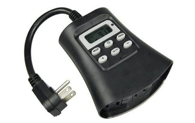 Digital timer/3-way programmable outdoor timer with auto disk to dawn settings