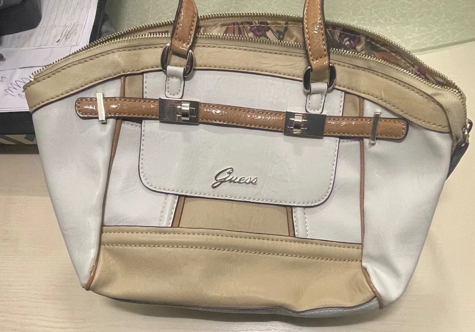 GUESS HANDBAG - white & brown bag - Image 2 of 4