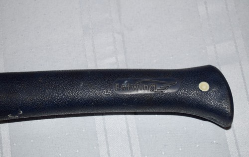Vintage Estwing 21 oz Weight Forward Hammer Fiberglass W/ Square Waffle Face - Picture 2 of 9