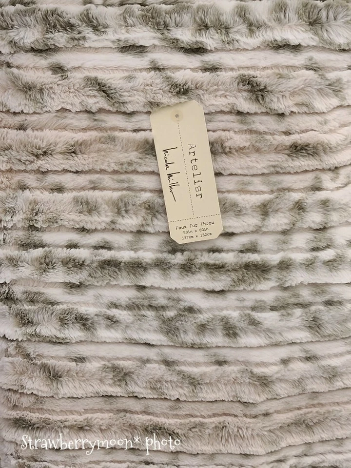 Manta de piel sintética LEOPARDO DE LAS NIEVES blanca gris tostada decoración por Nicole Miller NUEVA Foto 3 de 4