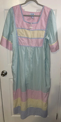 LEISURE LIFE COTTAGECORE PASTEL STRIPE HOUSE DRESS/ROBE ZIP Large SHORT SLEEVE