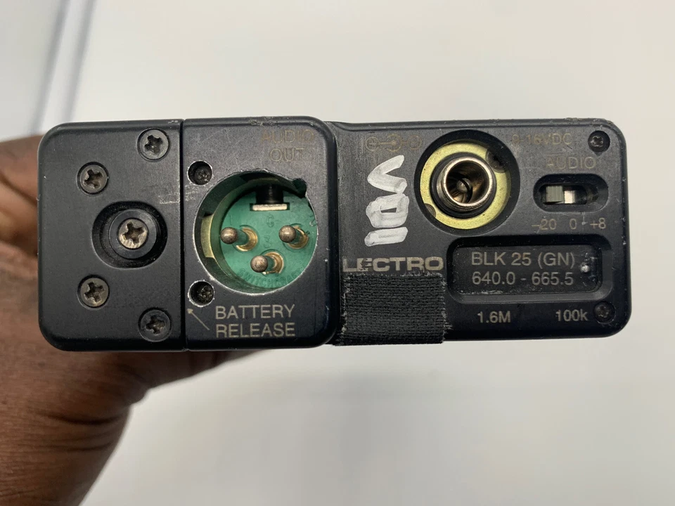 LECTROSONICS UCR210D Receiver Block 25 - NO ANTENNAS (640.0-665.5 MHz) - Image 3 of 3