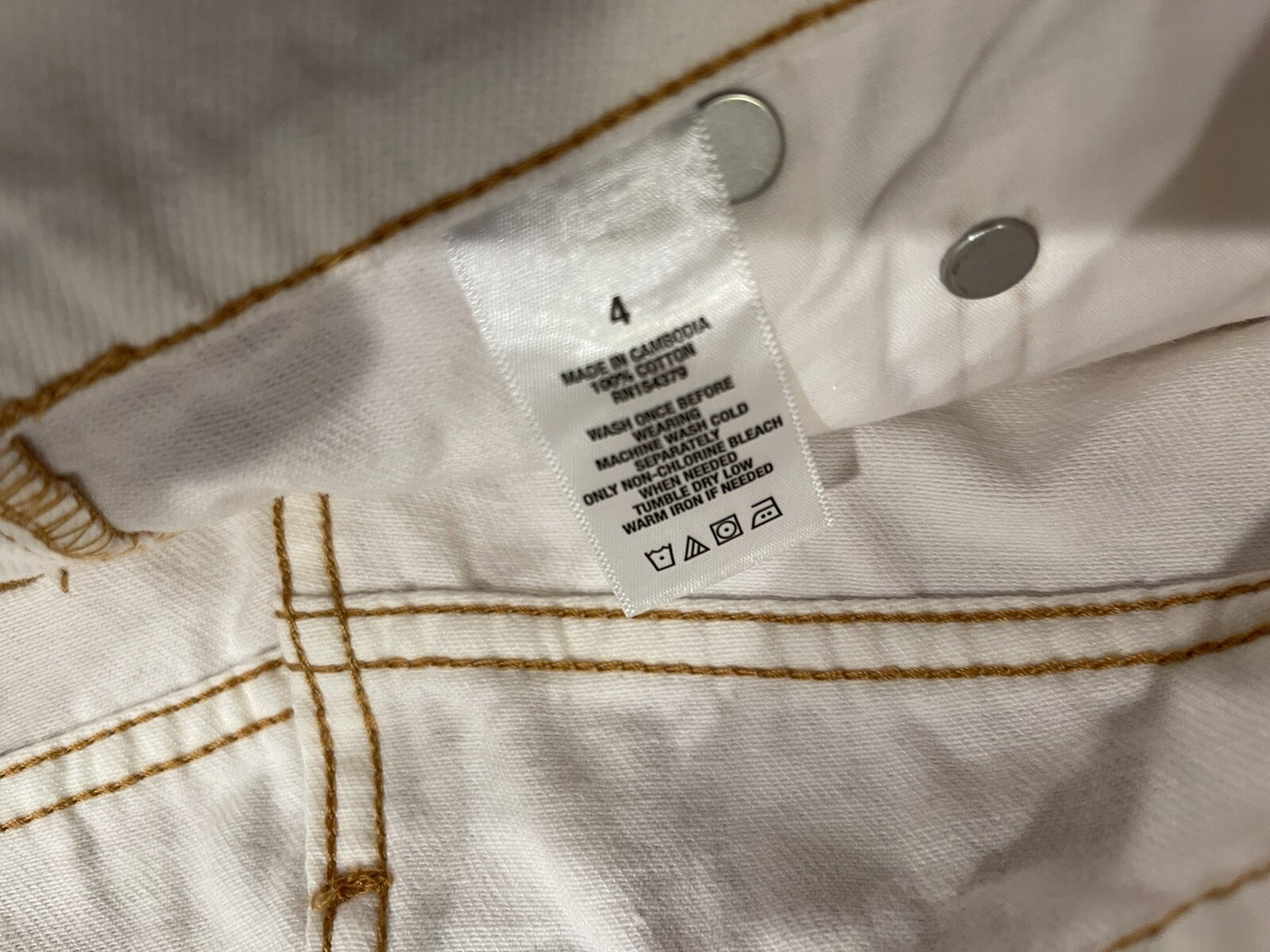 Aeropostale Women’s 4 High Rise Shorty Shorts Cut Off Pink Denim Distressed 2072