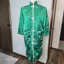 Vintage Japanese Silk Kimono Robe Green White Black Handmade Snap Buttons Pocket