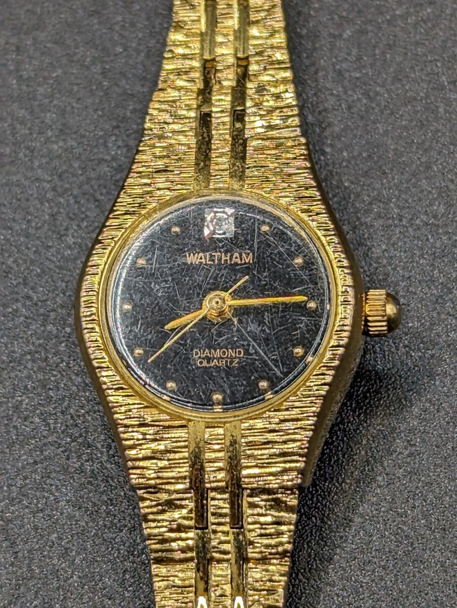 Waltham Diamond Quartz Ladies Watch Gold Tone Black Dial | eBay Waltham Diamond Quartz Ladies Watch Gold Tone Black Dial | eBay