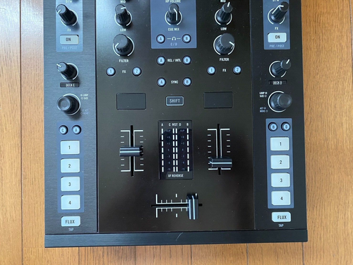 Native Instruments Traktor Kontrolle Z2 2-Kanal Mixer Betrieb bestätigt Kostenloser Versand - Bild 3 von 5