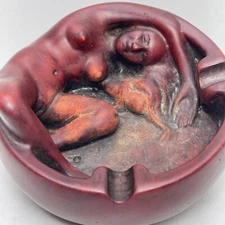 Lady Woman Laying in Bathtub Naughty Nude Naked Novelty Ashtray Vintage