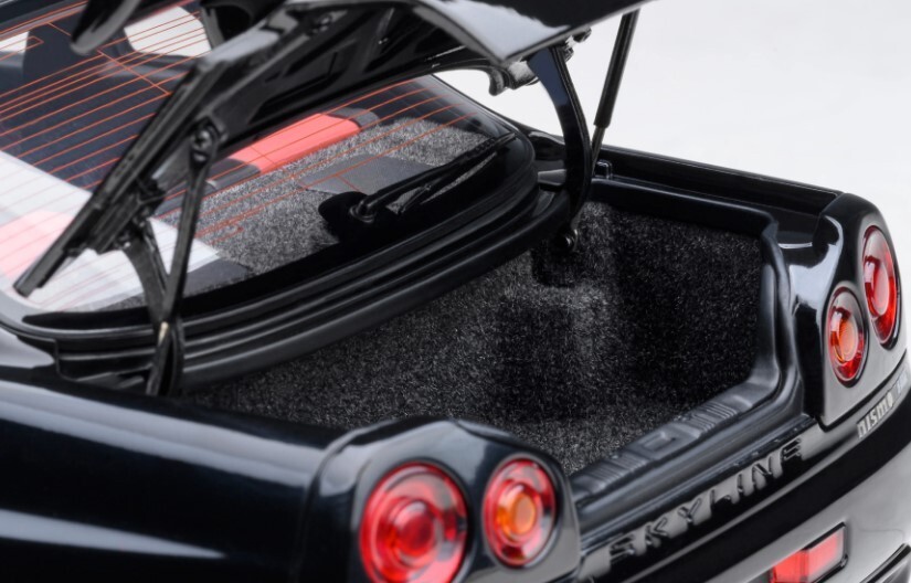 77463 AUTOart 1:18 Nissan NISMO R34 GT-R Z-tune (Black Pearl