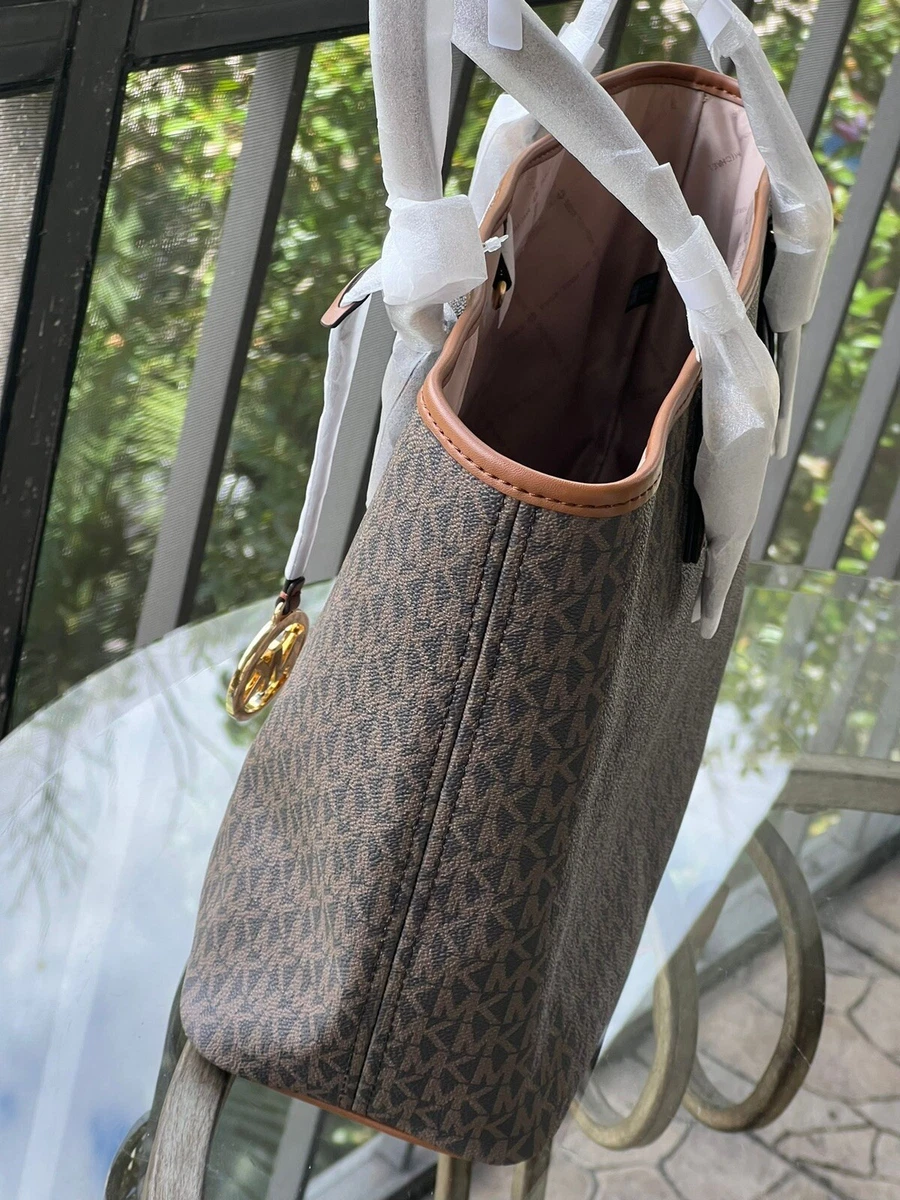 Michael Kors Jet Set Medium Travel Tote