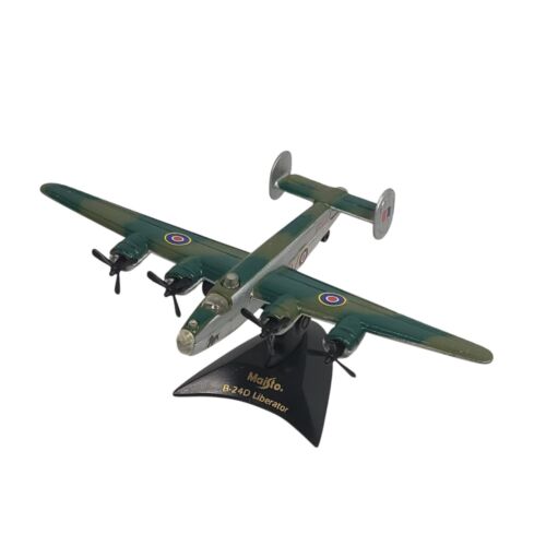 Consolidated B-24D Liberator Bomber Diecast Aircraft Replica with Stand Maisto