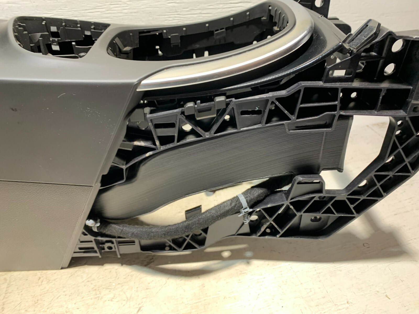 20112017 Buick Regal Center Console Arm Rest Partial Assembly Black