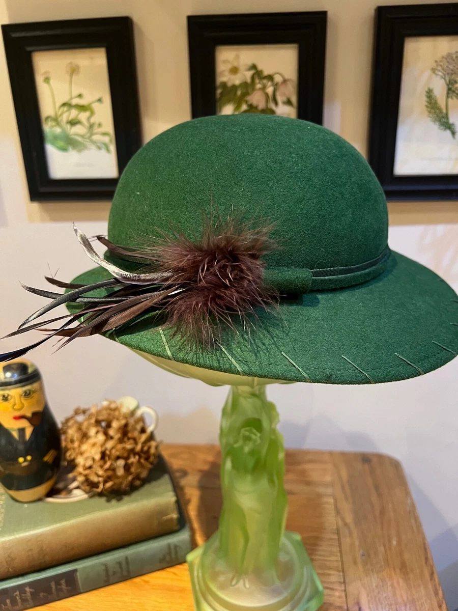 SMART 1950s\' GREEN FELT HAT WITH BOW, FEATHERS & VEILING Vintage Glenover Henry Pollak Green Wool Hat Feather Size 23  main image 2