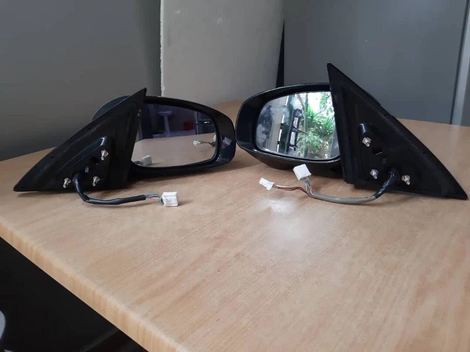 Nissan Teana 2008-2013 Rear Mirror Auto FLIP Folding With Signal set - Image 4 of 4