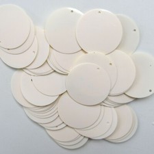 Sequins Light Cream / Light Ecru 30mm Paillettes / Flat 50 pieces Loose HQ