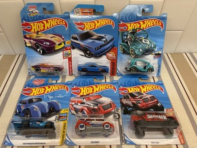 Lot of 6 Hot Wheels Cars - VW Kafer Racer Magnus Walker, Dodge Ram, Challenger
