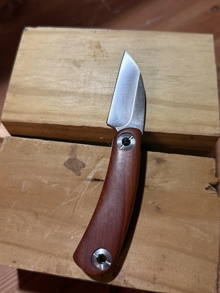 Faca de bolso dobrável estilo japonês D2 lâmina cabo de madeira aço inoxidável afiado - Imagem 2 de 4