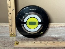 Sony CD Walkman D-EJ100 Portable CD Player Used for Parts Only