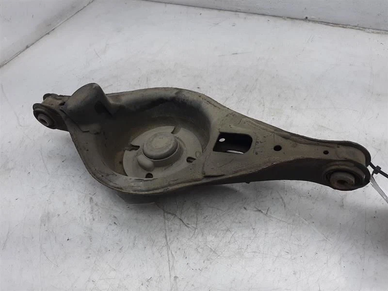 Brazo de control inferior del conductor Brazos de localización traseros 06-12 FORD FUSION 6E5Z5A649AB Foto 3 de 4