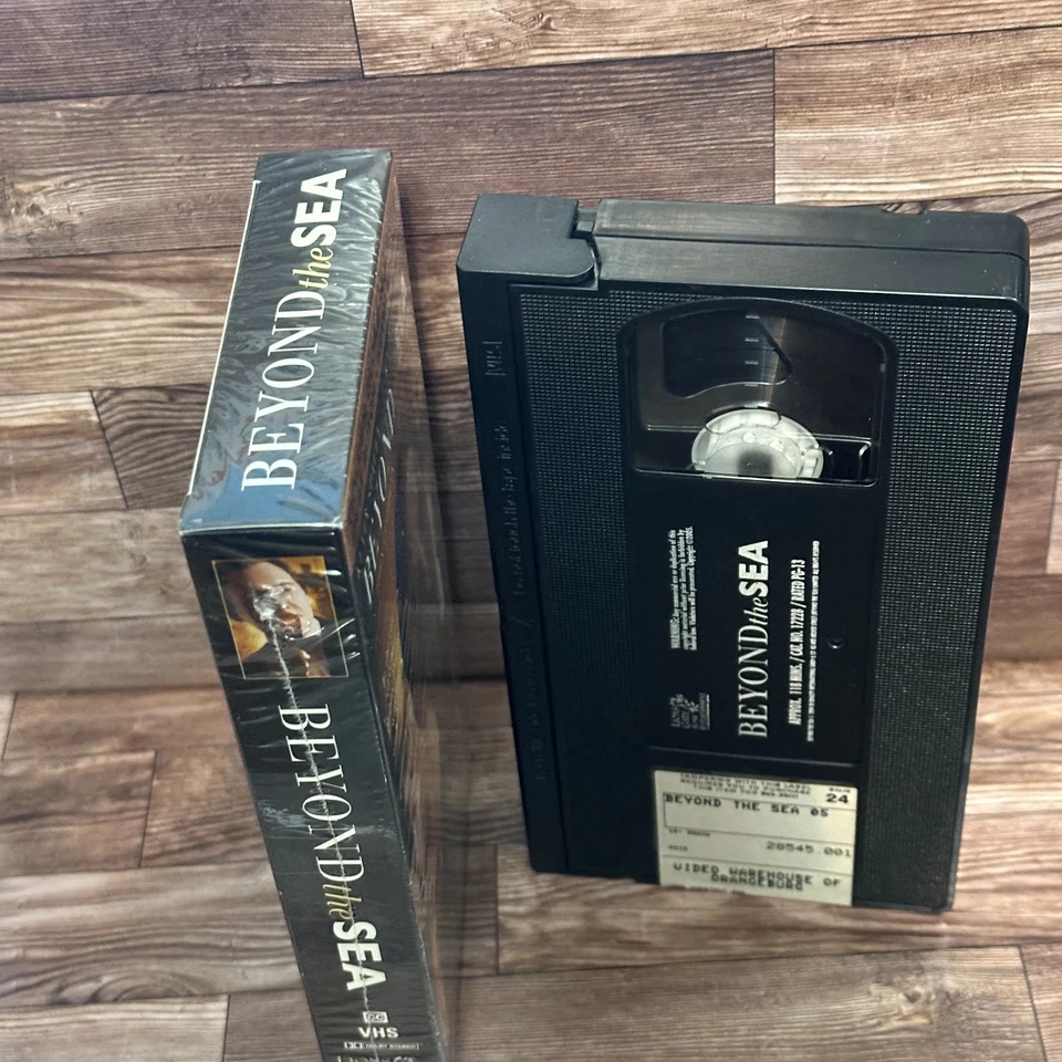 Beyond The Sea VHS Used Kevin Spacey Kate Bosworth John Goodman 2004 Drama - Image 4 of 4