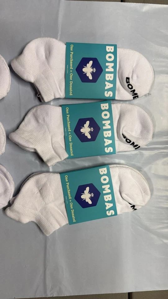 6 Pairs Bombas Women's All-Purpose Performance white Ankle Sock Size Medium - Image 2 of 4