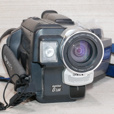 Sony Handycam CCD-TRV58 Hi-8 Analog Camcorder for sale online | eBay