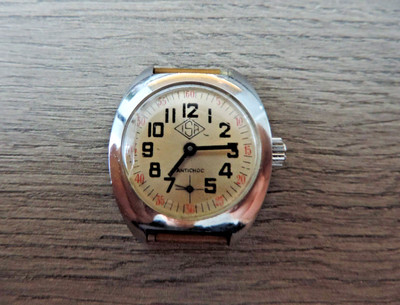 Vintage Damenuhr Edelstahl / ISA stoßfest / läuft / Durchmesser 2,5 cm