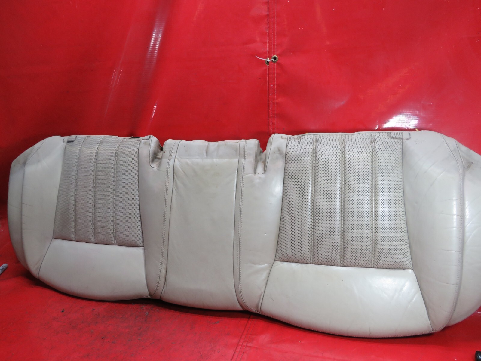 2006 BENTLEY FLYING SPUR REAR SEAT LOWER BOTTOM CUSION OEM