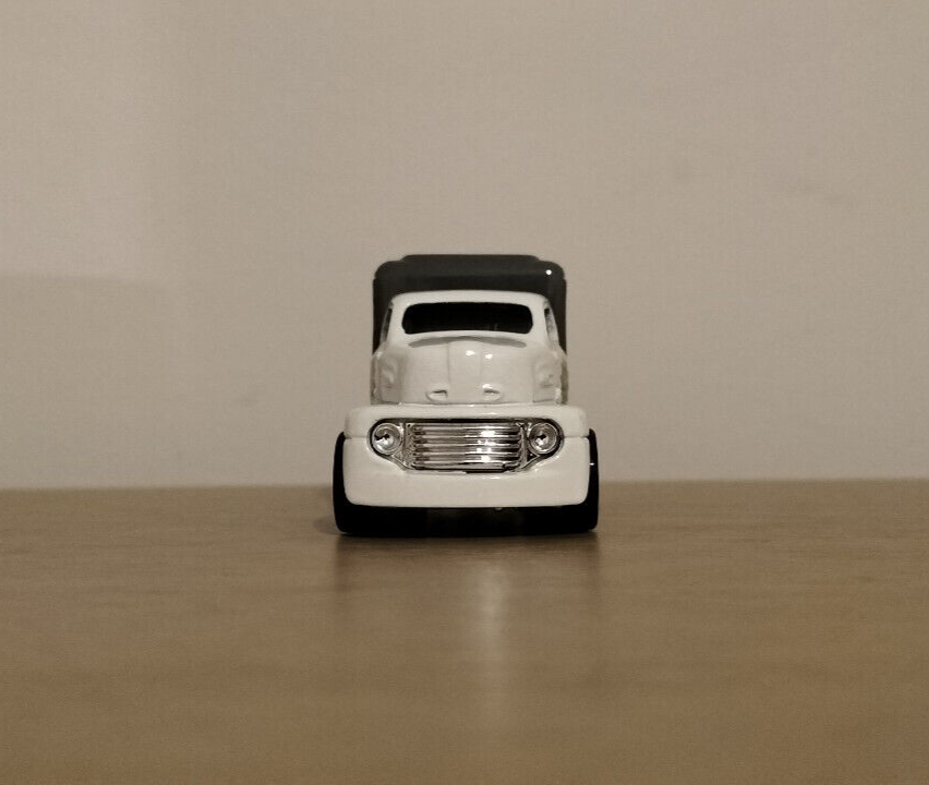 Picture 9 of 13