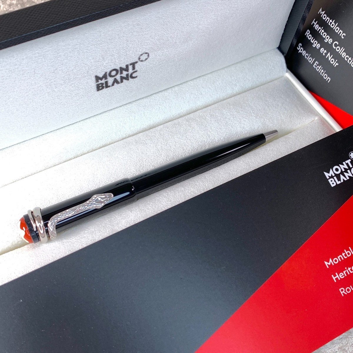 Montblanc Rouge et Noir 万年筆 Montblanc Heritage Rouge et Noir Rollerball (Special Edition)