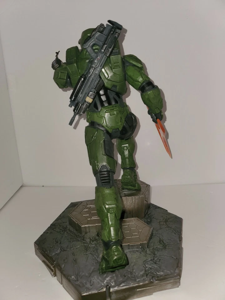 Figura Halo Infinite Master Chief Sierra 117, Estatua PVC Grappleshot, Espada Naranja Foto 3 de 4