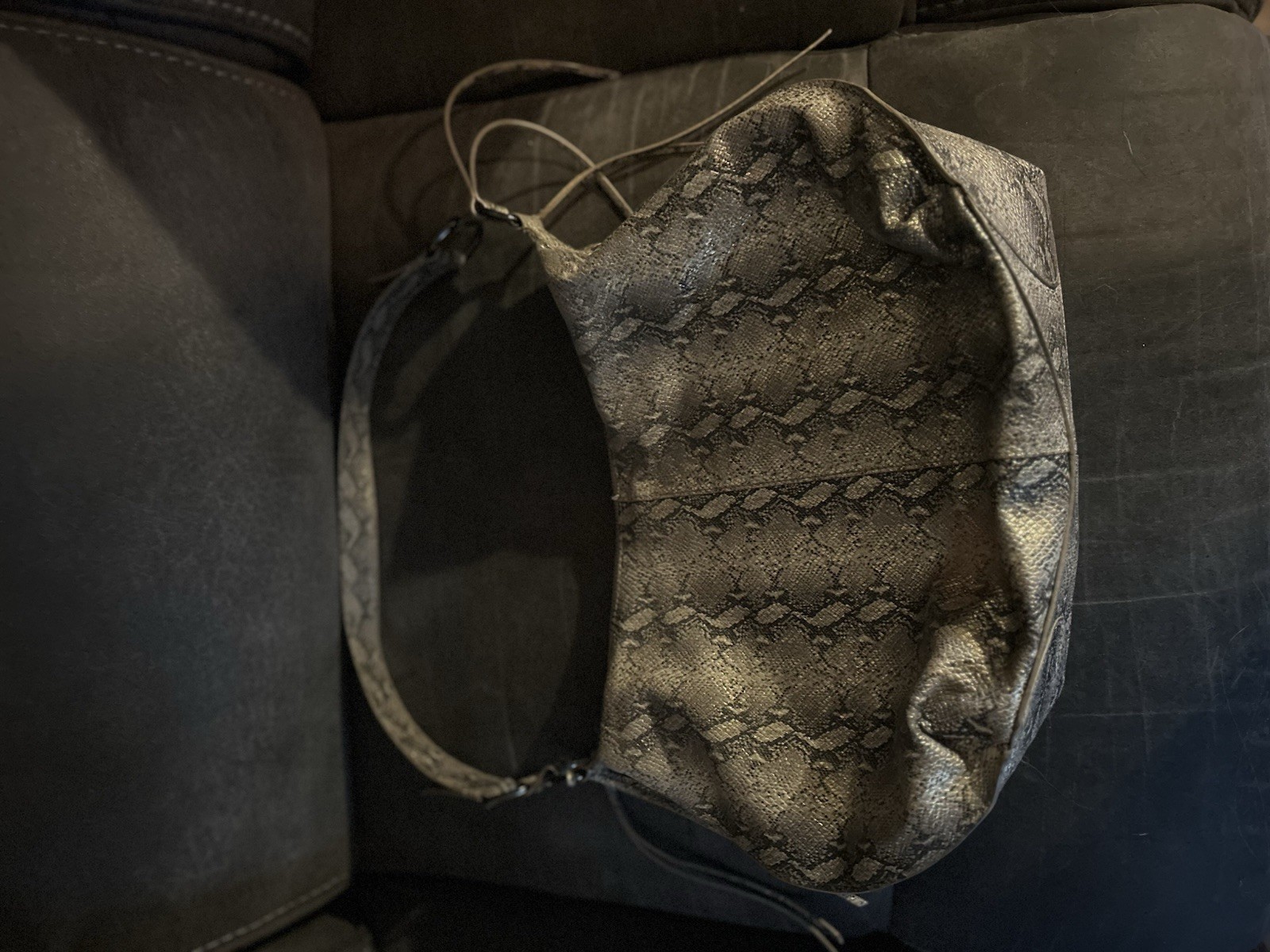 Hobo Women's Leather Bag Purse Hobo Brand. snakeskin design in great condition.