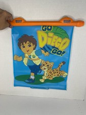 Munchkin Go Diego Go! White Hot Roller Car Sun Shade with Suction Cups