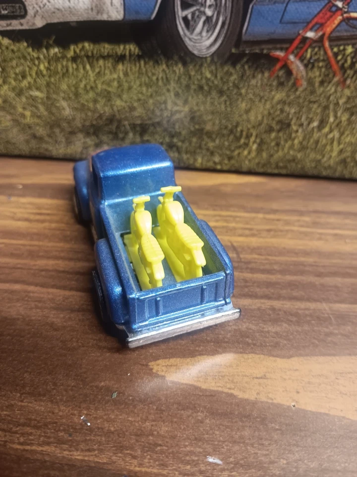 Camión de alta cola Hot Wheels azul escamas de metal personalizado pilotos reales Foto 4 de 4