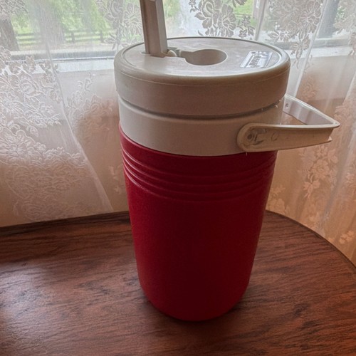 Coleman 120 fl oz Red/White Water Cooler Jug w/ Handle, Screw-On Lid