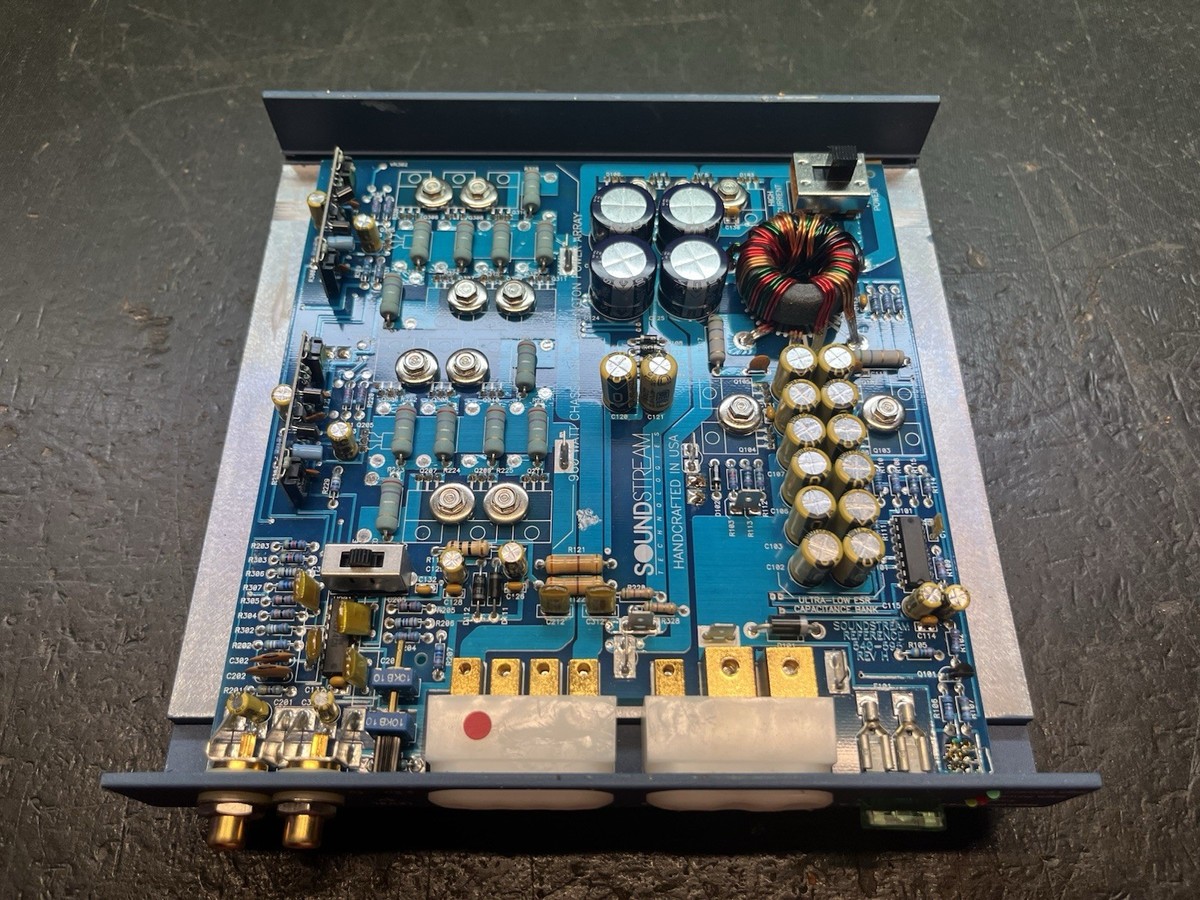 アンプ SOUNDSTREAM REFERENCE CLASS A 3.0 Soundstream Reference 300 Restored/Modified to Class A 3.0