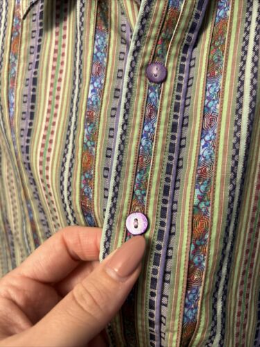 Robert Graham Shirt ~ Medium ~ Excellent Condition Floral Striped - Picture 3 of 15