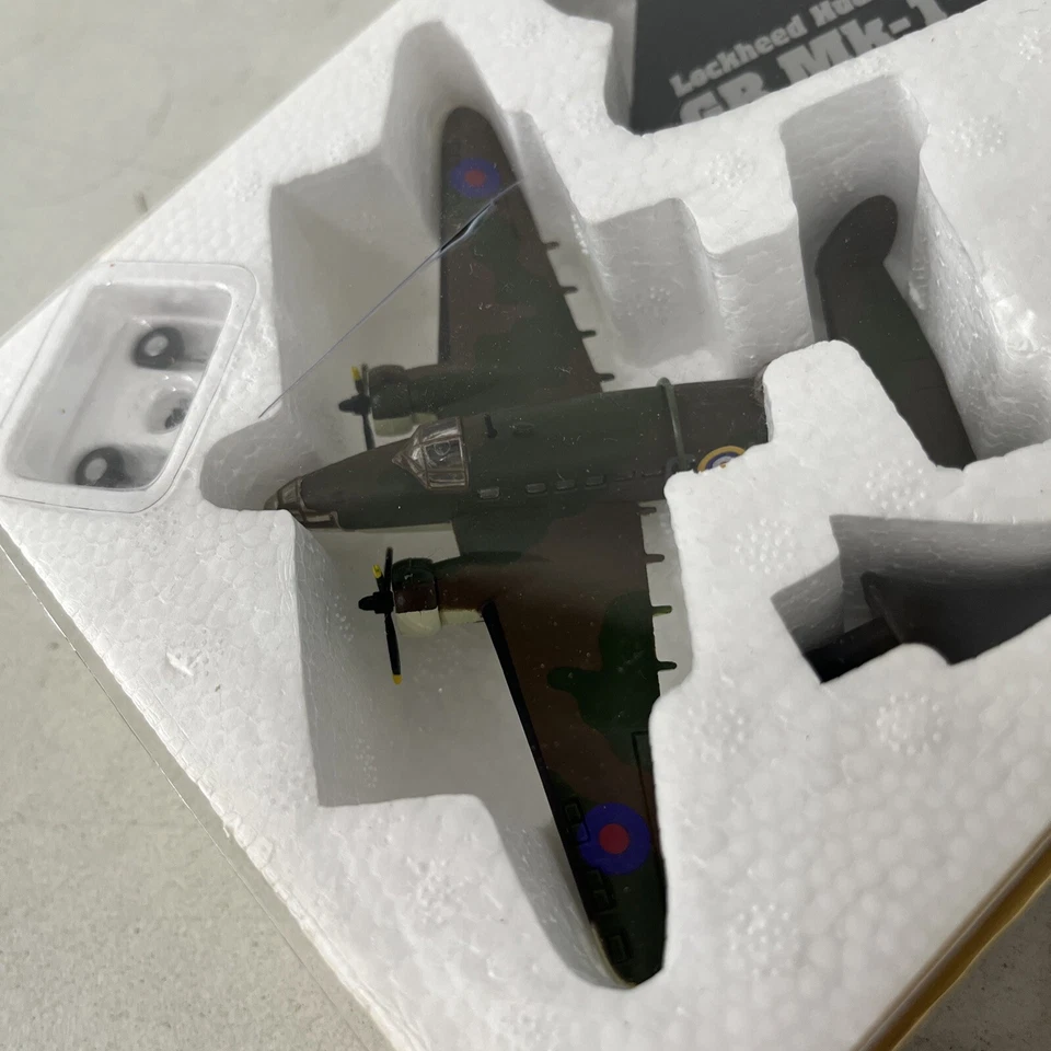 Undisplayed Atlas Editions 1:144 3903032 — модель самолета Lockheed Hudson GR.Mk1 - Изображение 3 из 4