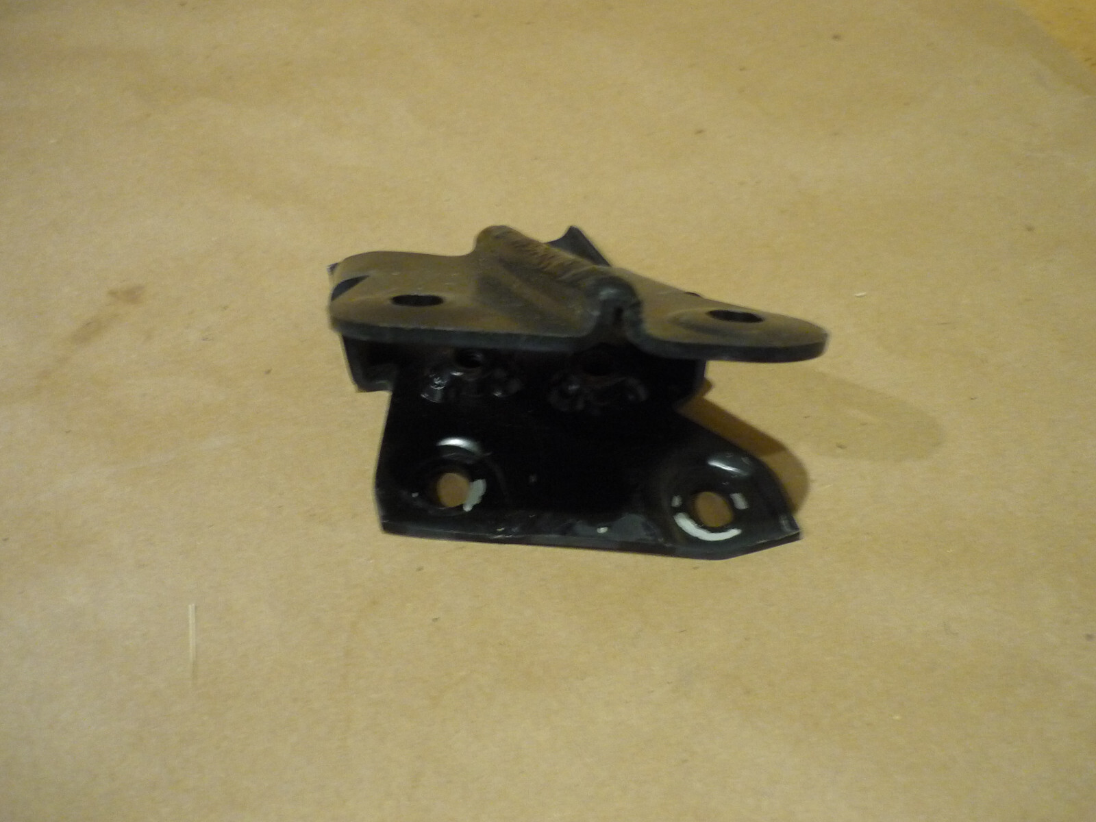 Ferrari 458 Italia - RH Exhaust Bracket - P/N 260559