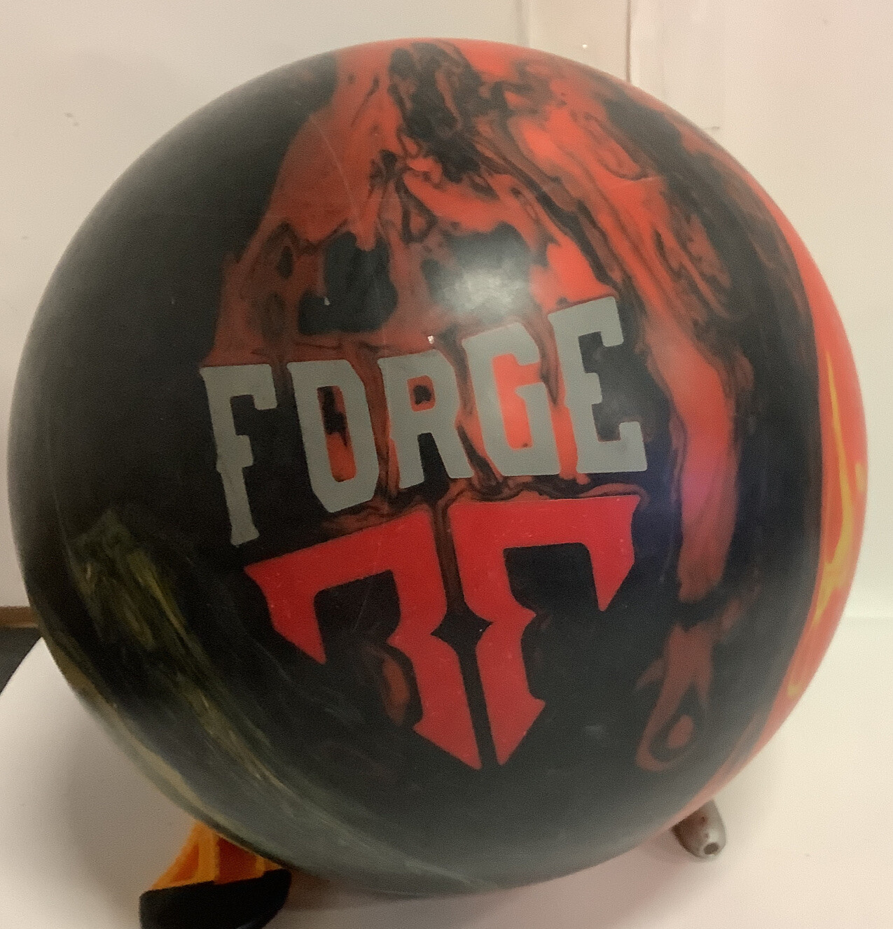 MOTIV 15lb USBC Bowling Ball 41/4 WBN0945 eBay