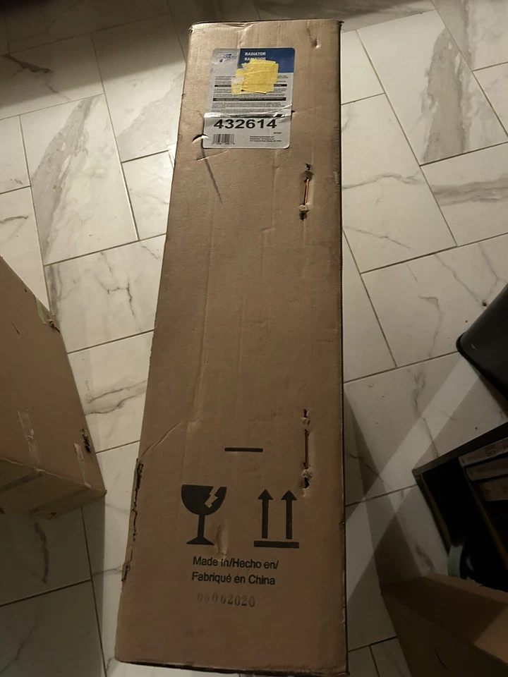 Carquest Radiator 432614 For Jeep - Grand Cherokee L6 4.0 (1999-2004) - Image 3 of 4