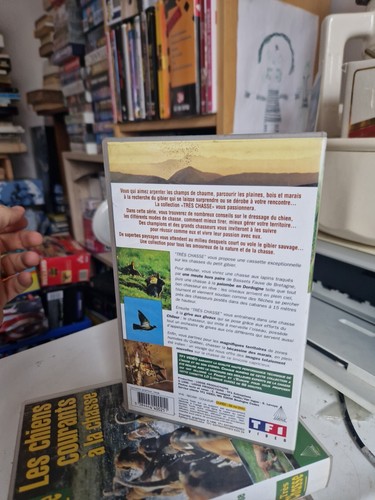 Vintage cassette VHS K7 très chasse Les Belles Chasses Du Petit Gibier TF1 VIDÉO - Photo 2/3