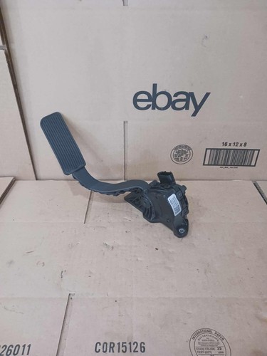 2015 -2020 CHEVROLET SUBURBAN GAS PEDAL ACCELERATOR THROTTLE used OEM 84710341