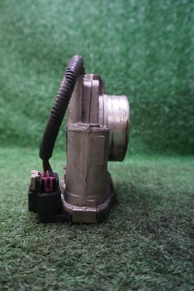 2008 CADILLAC STS 3.6 L Throttle Body OEM 994AA - Image 4 of 4