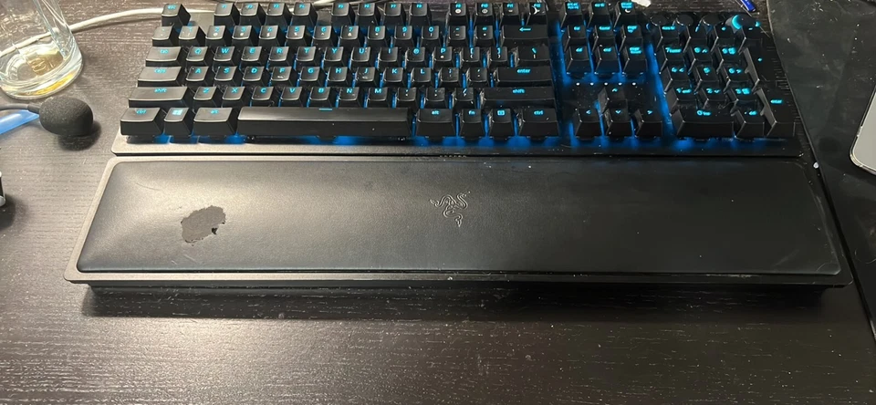 Razer Huntsman Elite (Cherry Red Switches, Classic Black Colour) - image 2 of 3