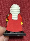 LEGO Minifigure Series 9 - Judge with stand & accessories (Brand New!) — photo 4