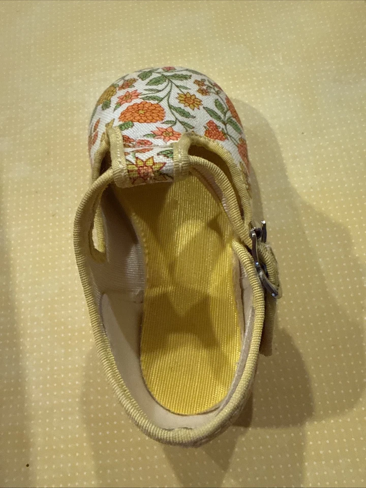 Sapatos fofos tamanho 3 floridos bebê alça em T - Imagem 4 de 4