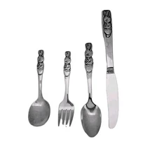 Vtg Oneida Community PETER RABBIT Flatware 4 Pc Baby Youth Child Set Stainless