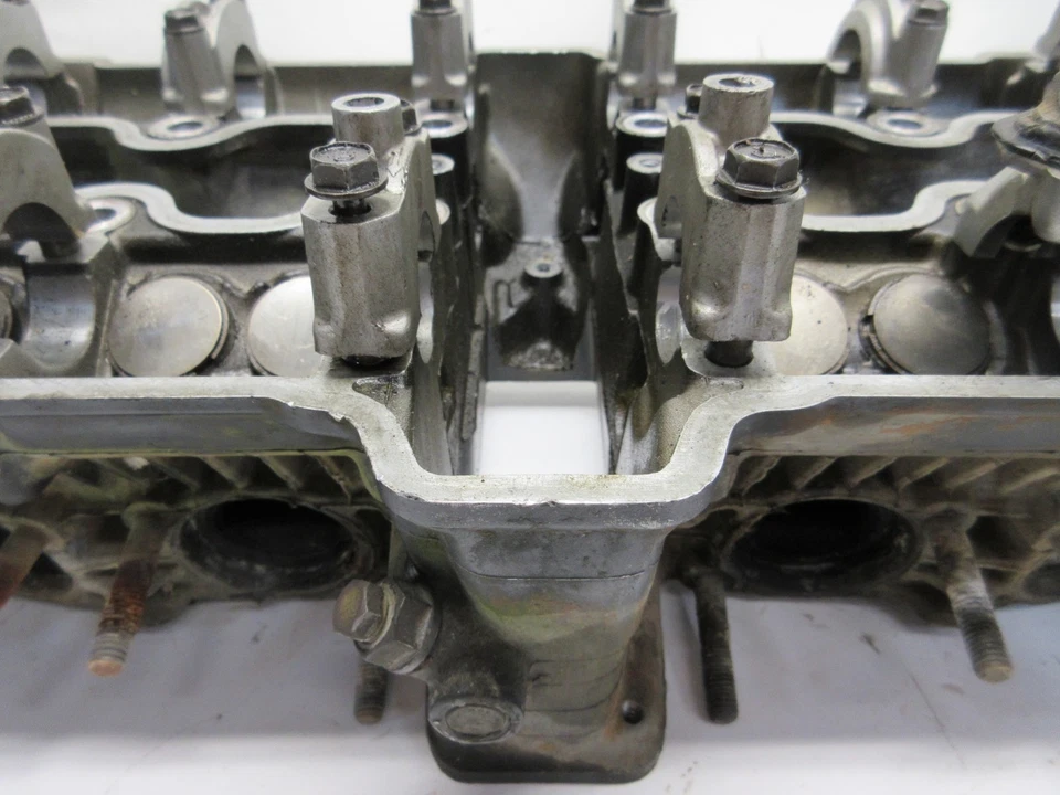 1982 HONDA CB900 CB 900 C CUSTOM CYLINDER HEAD - Image 4 of 4